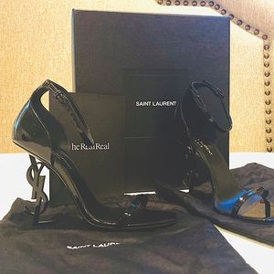 Beautiful YSL- OPYUM SANDALS IN PATENT LEATHER used like NEW only worn 2